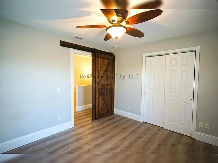 317 W Hanlon St — Photo 26
