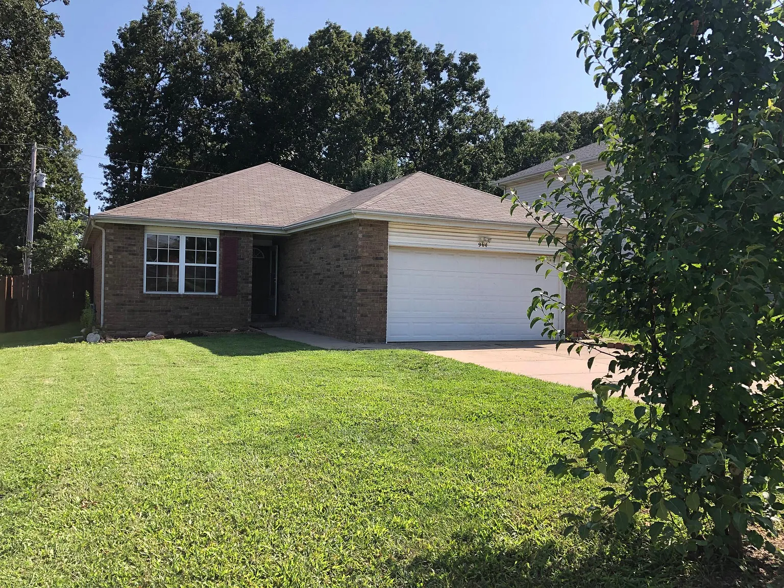3 bed, 1332 sqft, $1,550 — Photo 2