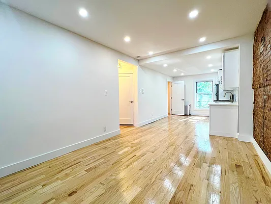 Rented by Corcoran | media 6