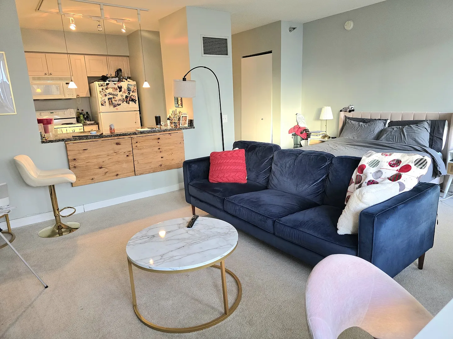 Studio, 1.0 bath, 650 sqft, $1,950 — Photo 3