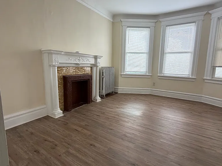 60 Vermont Ave #2 — Photo 5
