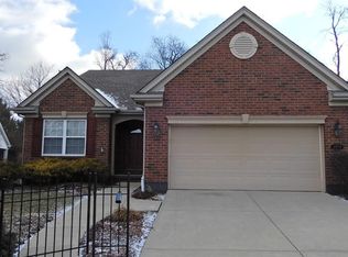 2858 Parkwalk Dr, Cincinnati, OH 45239