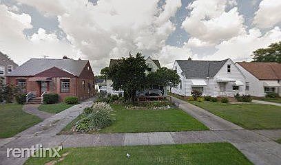 4606 Yorkshire Ave Parma