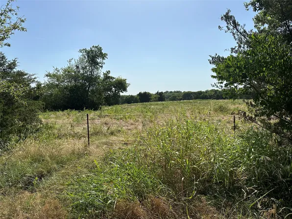 8 Webb Smith Rd, Sherman, TX 75090