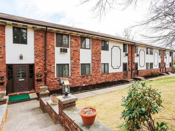 37 Columbus Place #2, Stamford, CT 06907