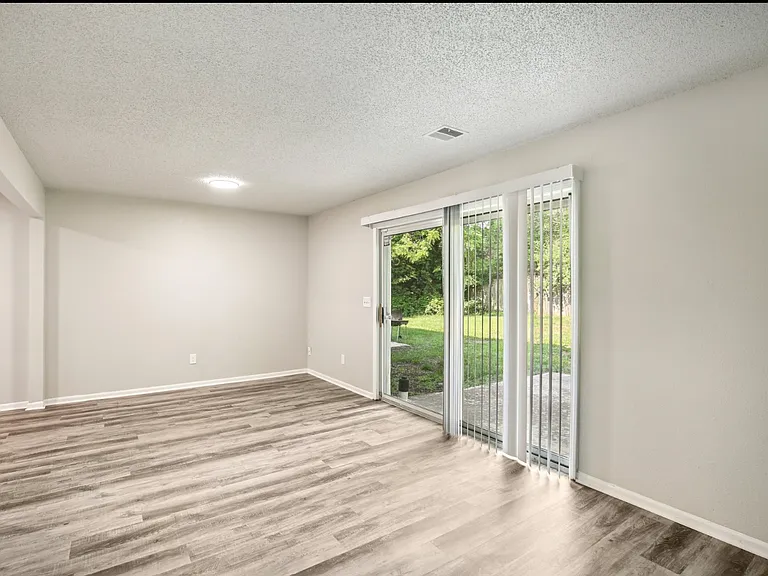 Grand Vue Townhomes — Photo 21