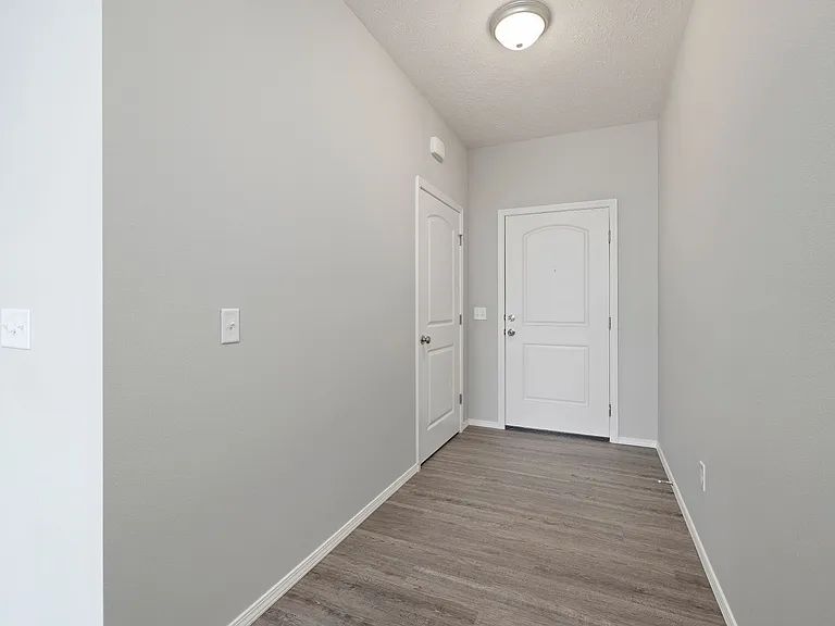 1357 S Normandy Ave — Photo 8