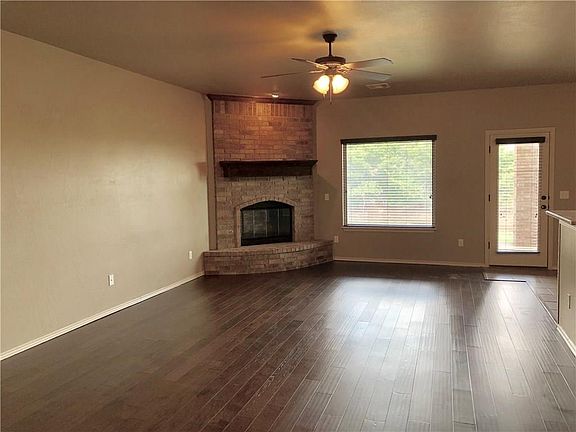 4th image of 5709 SE 142nd St