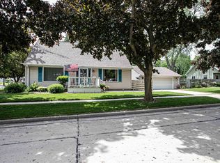 1630 S 11th St, Manitowoc, WI 54220