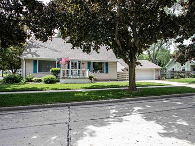 1630 S 11th St, Manitowoc, WI, 54220