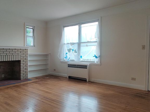 2nd image of 2736 Colden Ave APT 1