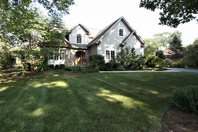 4N311 Pine Grove Ave photo 1