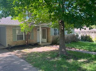 604 Gilmore St, Taylor, TX 76574