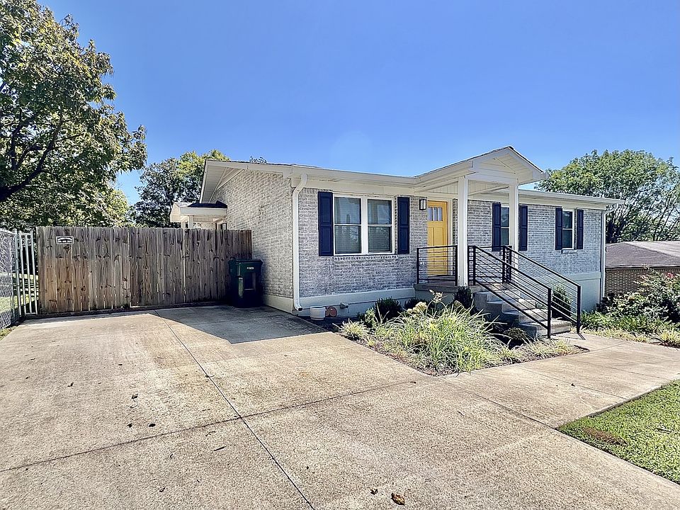 1st image of 207 N Cedar Ln