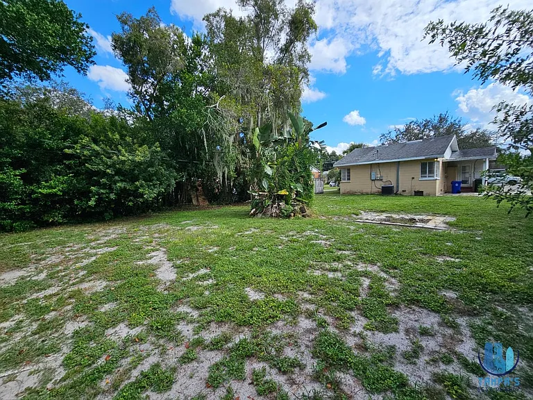 1516 Holly Rd — Photo 21