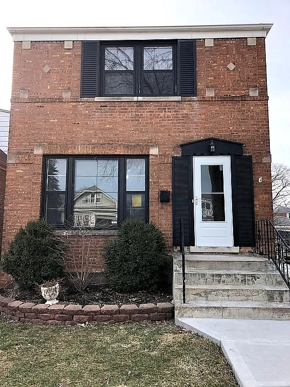 4240 Vernon Ave photo 1