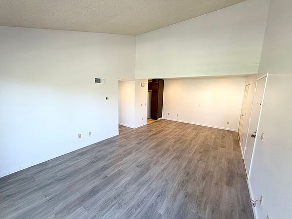 4th image of 22734 Lakeway Dr Unit 350