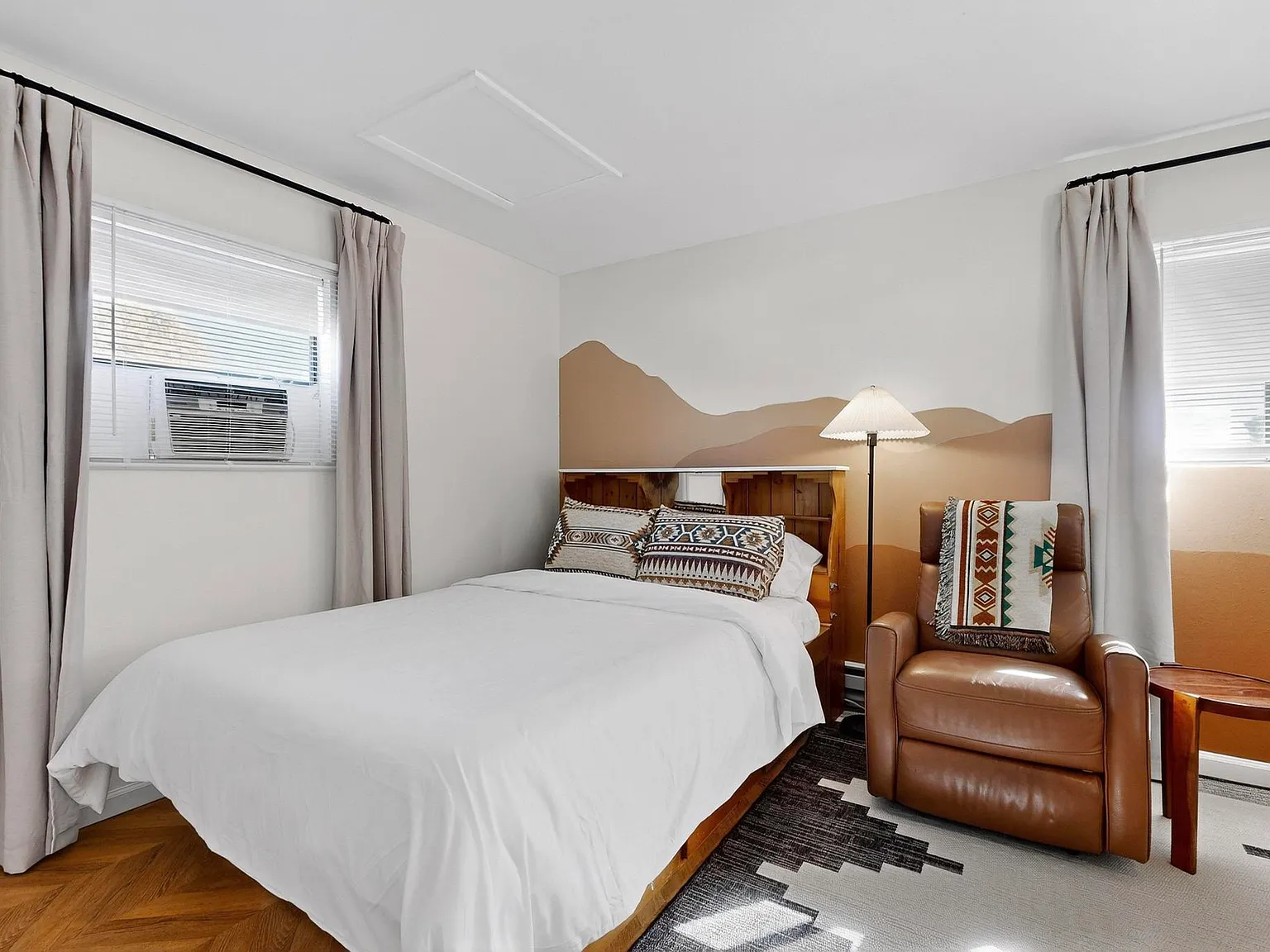 Studio, 260 sqft, $1,295 — Photo 4