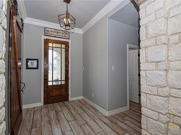 3rd image of 164 Metheglin Dr
