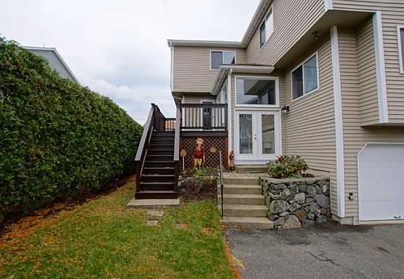 2nd image of 17 Brittania Cir #17