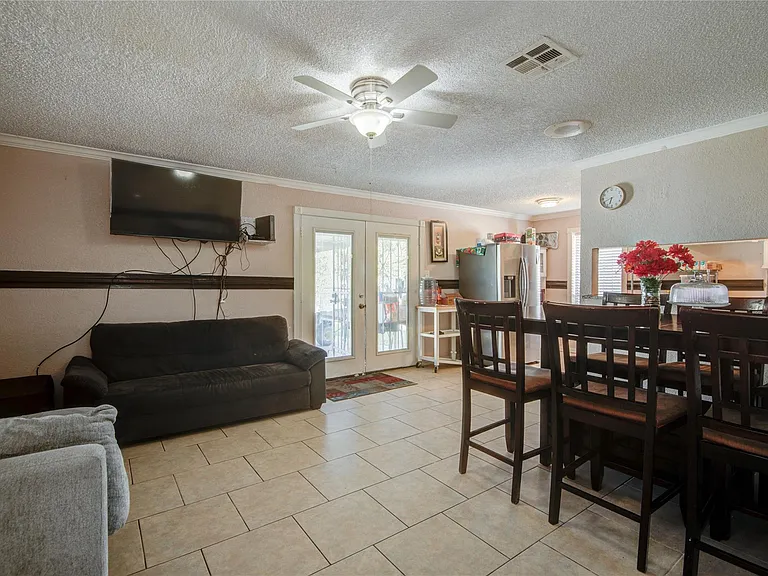 806 Coolwood Dr — Photo 9