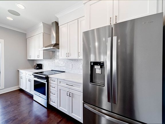 4th image of 403 S Frances St Unit 14