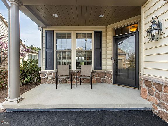 4th image of 410 Laurel Ridge Path