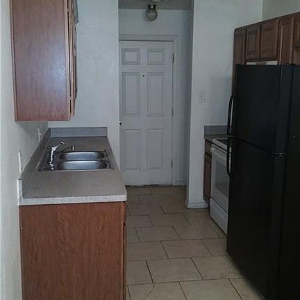 2nd image of 1810 Wiseman Ave
