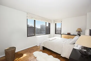 Sold by Space Marketing Shop