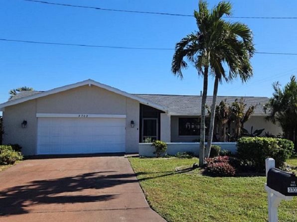3703 SE 15th Ave, Cape Coral, FL 33904
