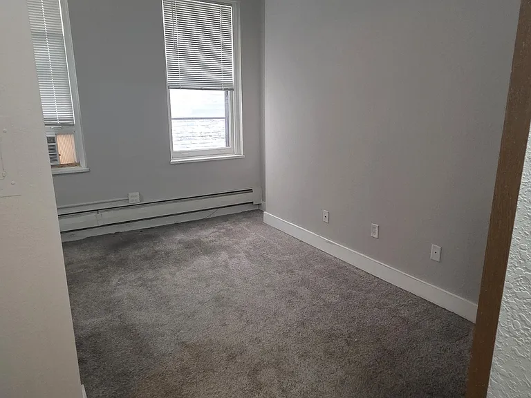 7th Place Apartments — Photo 25
