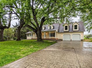 861 Mishler Rd, Mogadore, OH 44260