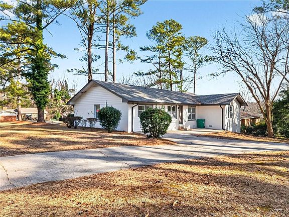 4th image of 4365 Langdon Dr