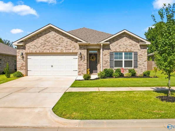 6568 Jacaranda Dr NW, Huntsville, AL 35806