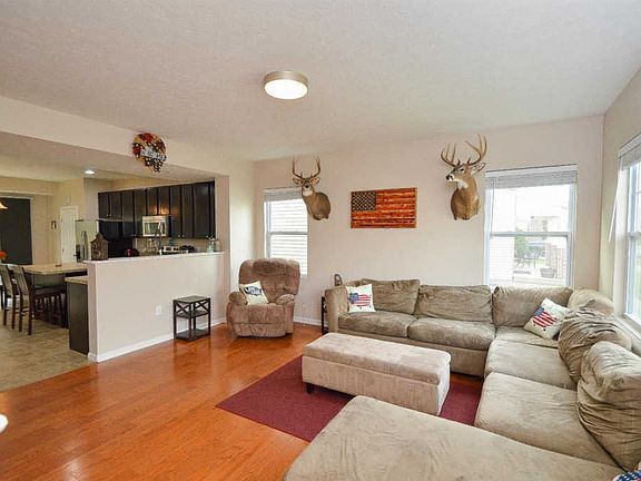 2nd image of 383 Hennepin Dr