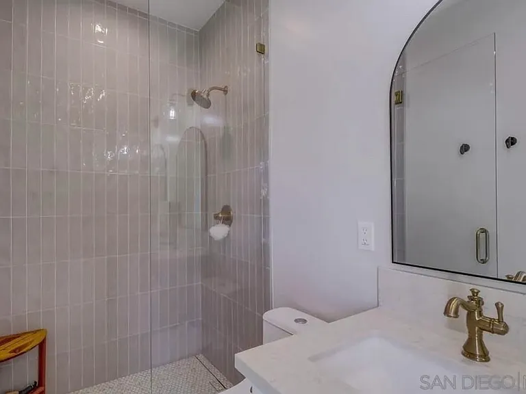 3326 Wisteria Dr — Photo 7