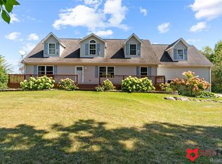 386 Meadowview Dr, Attica, MI 48412