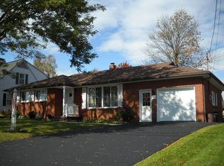 2721 Columbia Dr, Endwell, NY 13760