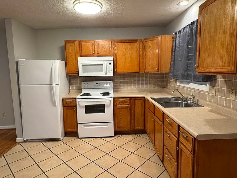 411 Ludwick Ave #411 — Photo 3