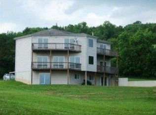 100 White Cloud Dr, Galena, MO 65656