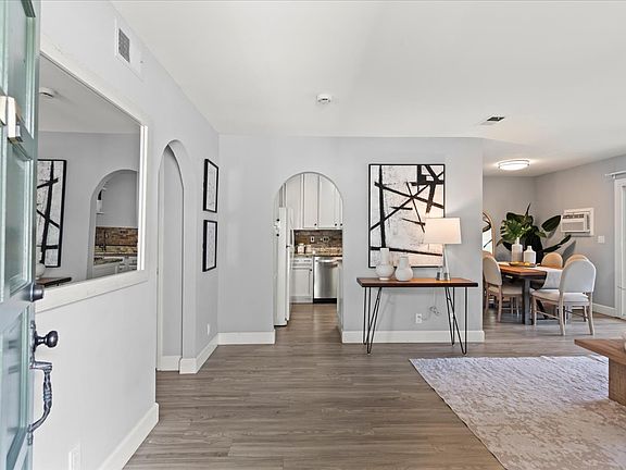 4th image of 221 Kiely Blvd #B