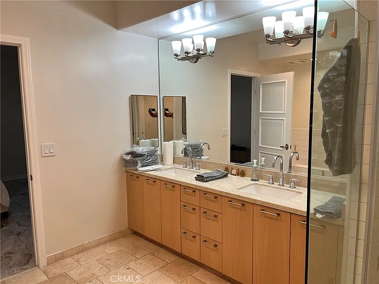 205 Caruso Ave — Photo 18