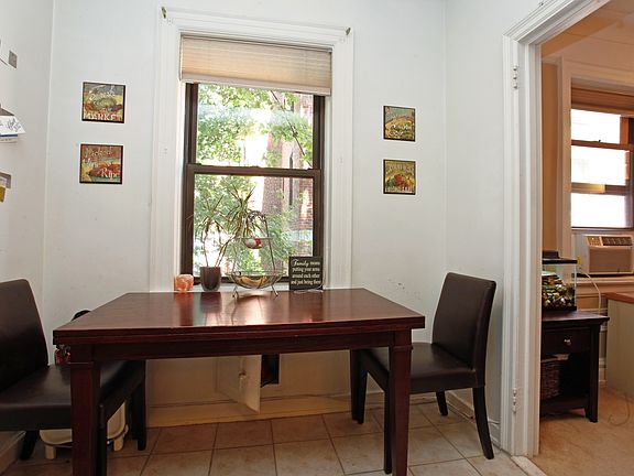 5th image of 3 Franklin Ave APT 3M