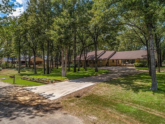 2nd image of 555 Westshore Dr