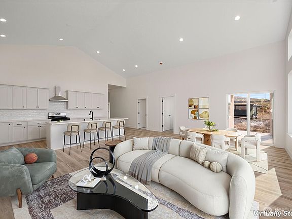 5th image of 6677 W 27th Avenue