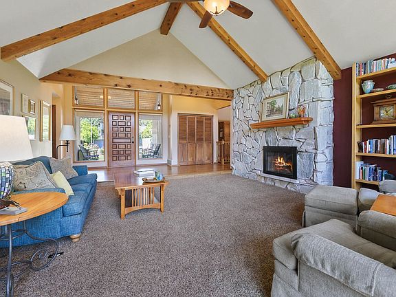 4th image of 5204 N Northwood Dr