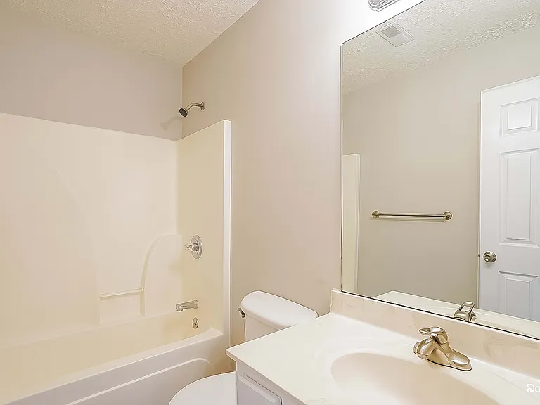 2717 Calais Ct — Photo 12