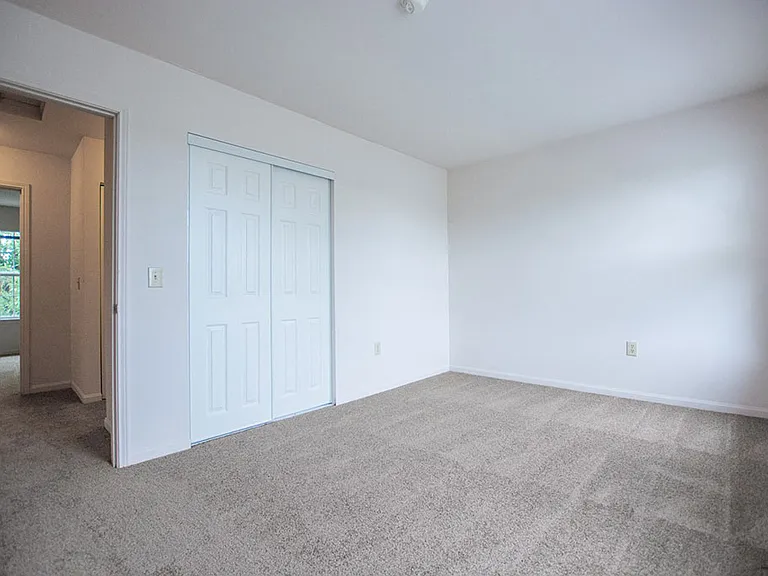 Walnut Creek Apartments — Photo 3