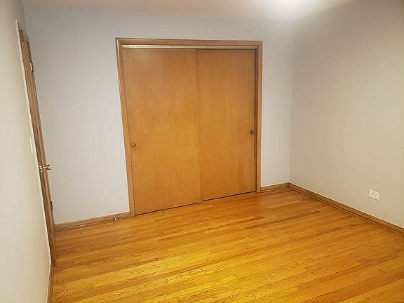 2nd image of 205 27th Ave APT 1R