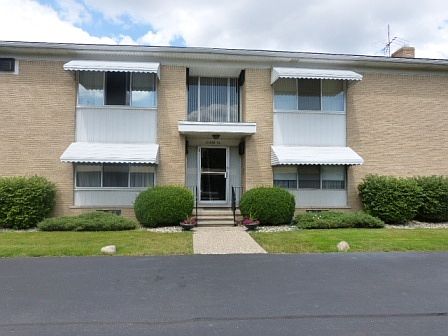 1st image of 21374 Beaconsfield St